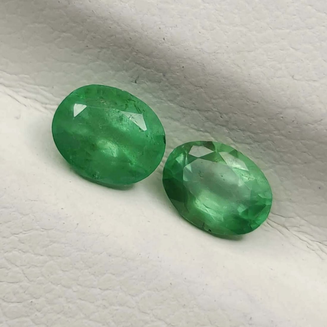 0.70 ct Natural Zambian Emerald Oval Pair: Gemstones: Natural Emerald /Carat Weights: 0.70 ct /Size or Dimensions: 5 X 4 mm Approx /Treatment : Colorless Oil