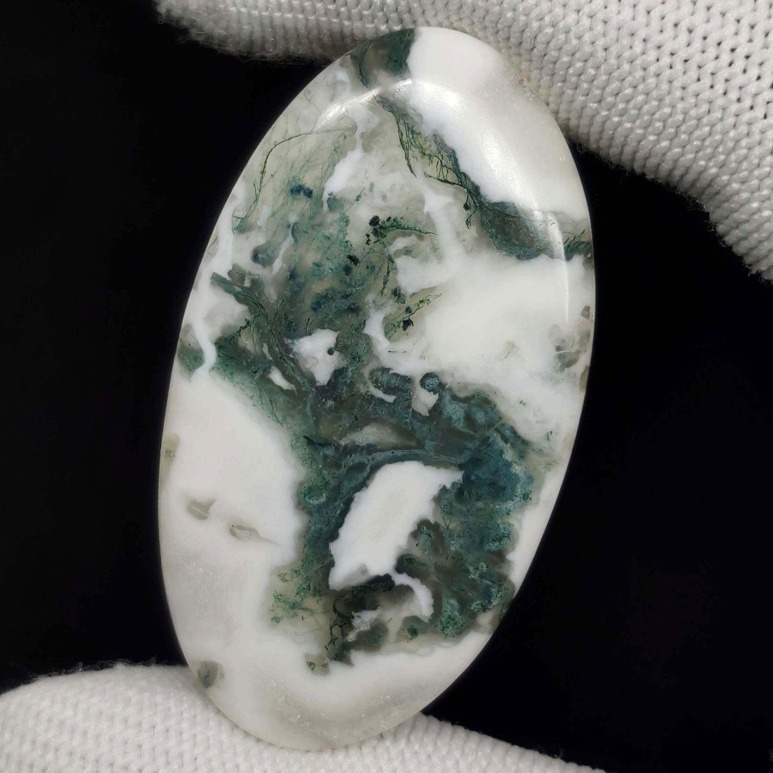 59.55ct Natural Green Tree Agate (1 of 2)