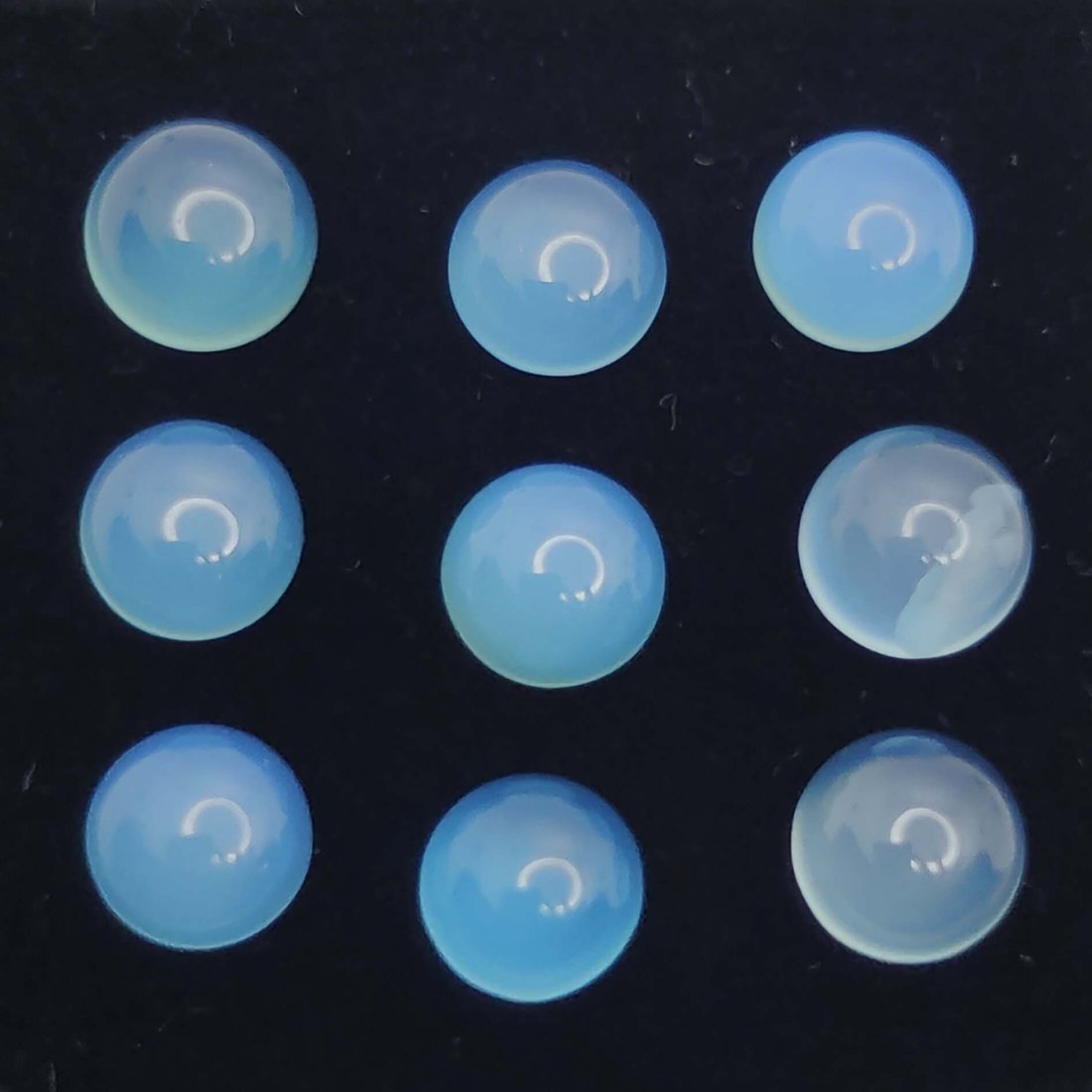 11.65 ct Natural Blue Chalcedony Set: Gemstones: Chalcedony /Carat Weights: 11.65 ct /Size or Dimensions: 7 mm