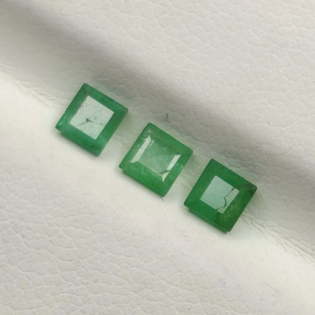 0.65 ct Natural Zambian Emerald Square Set (1 of 2)