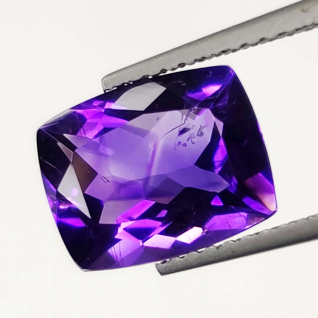 2.80 ct "AAA Grade" Natural Mashamba Amethyst (1 of 4)
