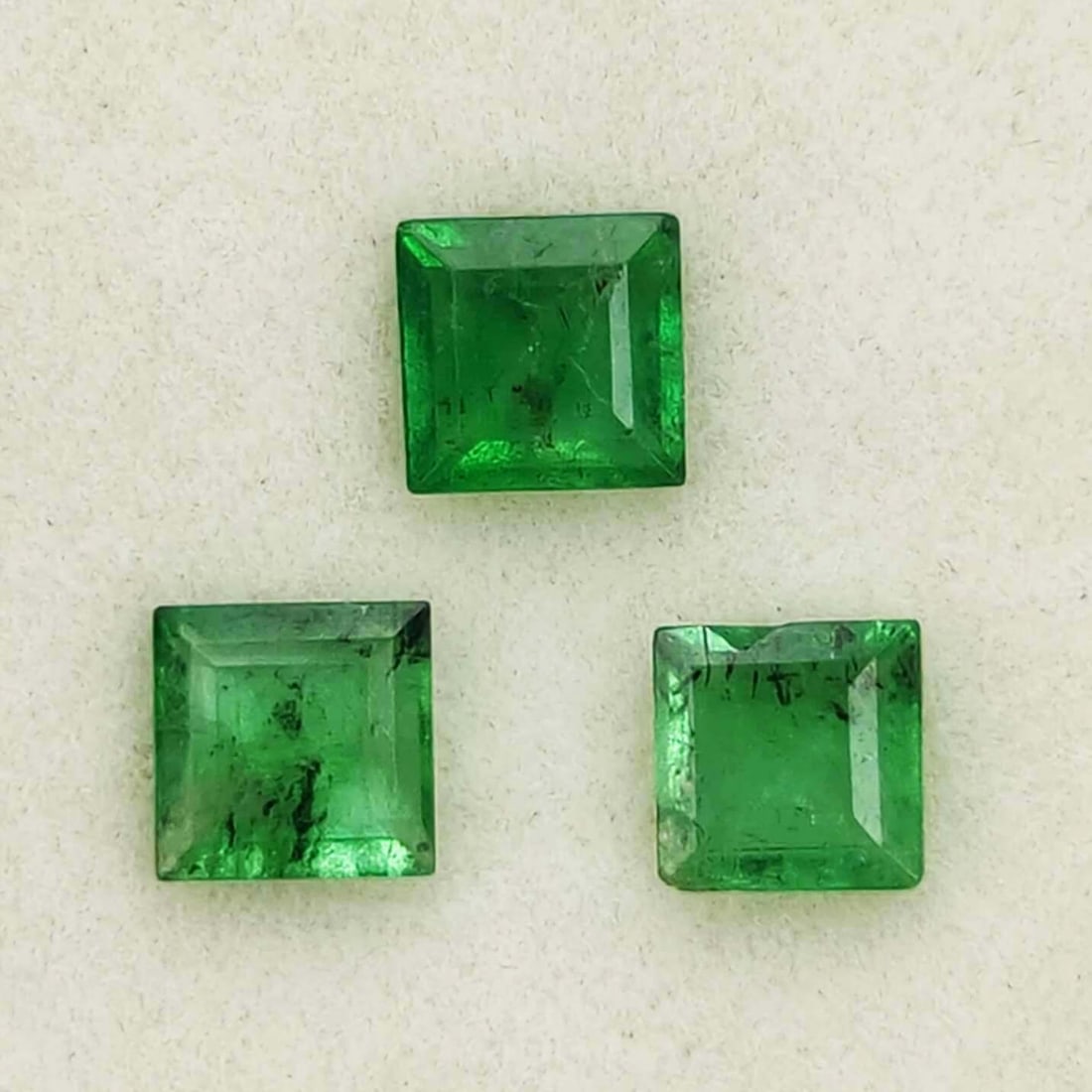 0.65 ct Natural Zambian Emerald Square Set: Gemstones: Natural Emerald /Carat Weights: 0.70 ct /Size or Dimensions: 4 mm Approx /Treatment : Colorless Oil