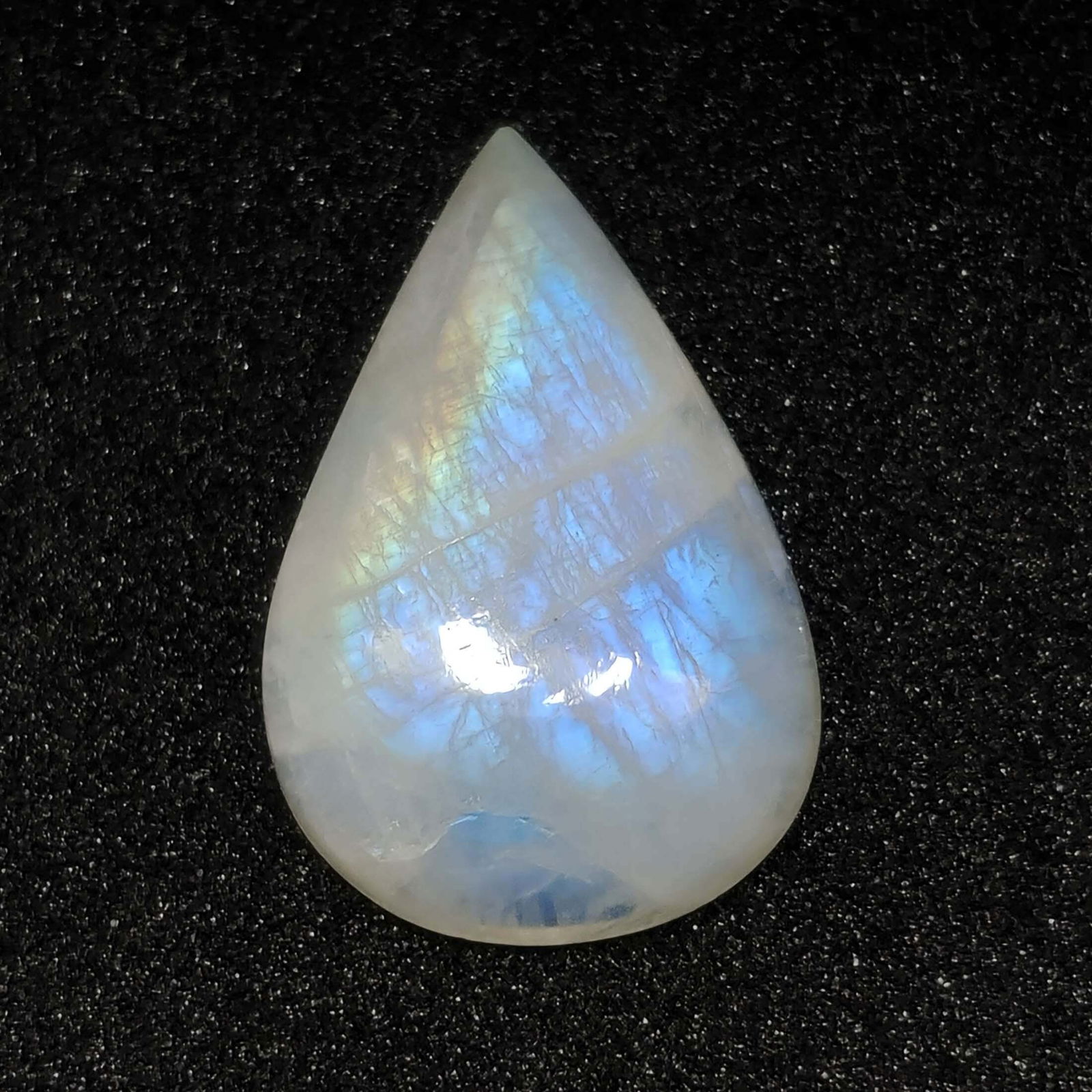 28.15 ct Natural Blue Rainbow Moonstone (1 of 3)
