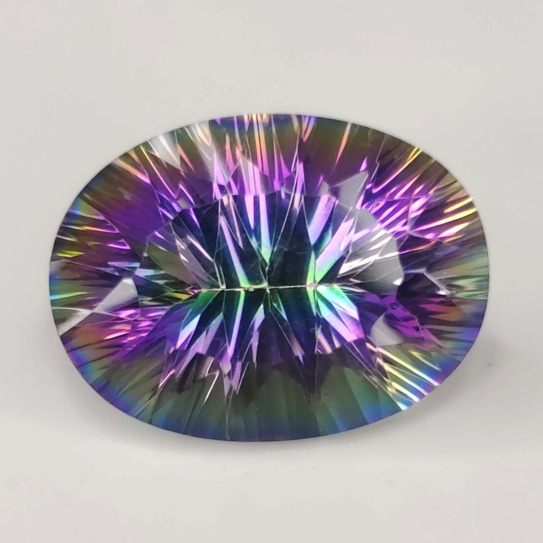 15.45 ct "Top Qulaity" Natural Rainbow Mystic Quartz Concave Cut: Gemstones: Natural Mystic Quartz /Carat Weights: 15.45 ct /Size or Dimensions: 20 X 15 X 10.30 mm /Treatment: Coated