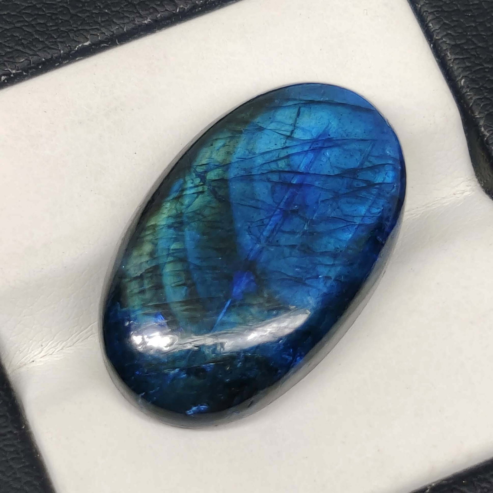 19.45 Ct "Stunning" Blue Fire Labradorite (1 of 2)