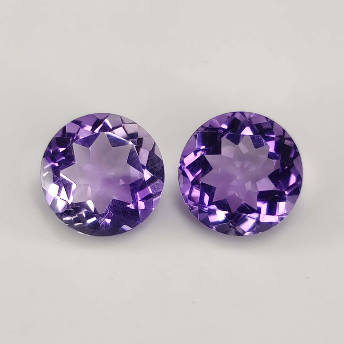 2.35 ct "AAA Grade" Natural Mashamba Amethyst Pair (1 of 2)