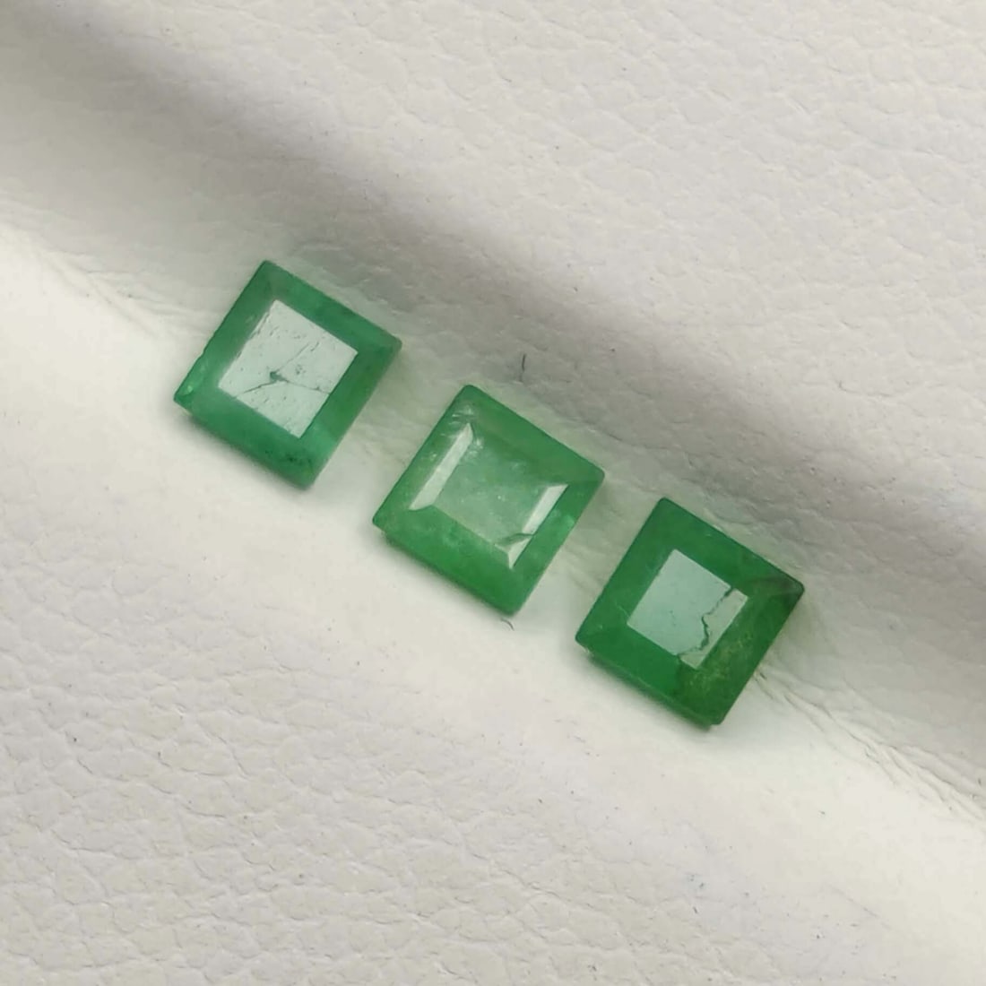 0.65 ct Natural Zambian Emerald Square Set (1 of 2)