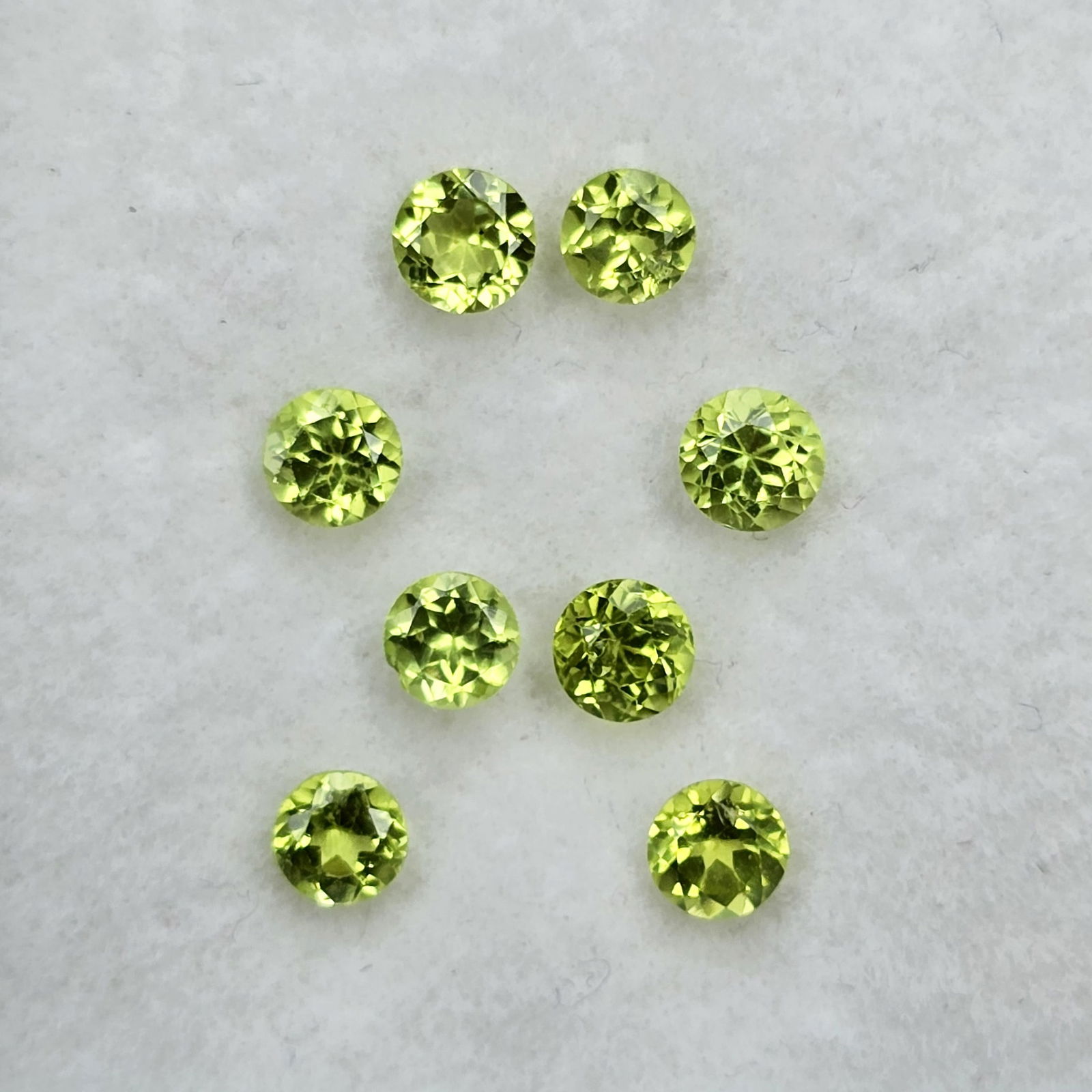2.50 ct "AAA Grade" Natural Peridot Round Set (1 of 2)