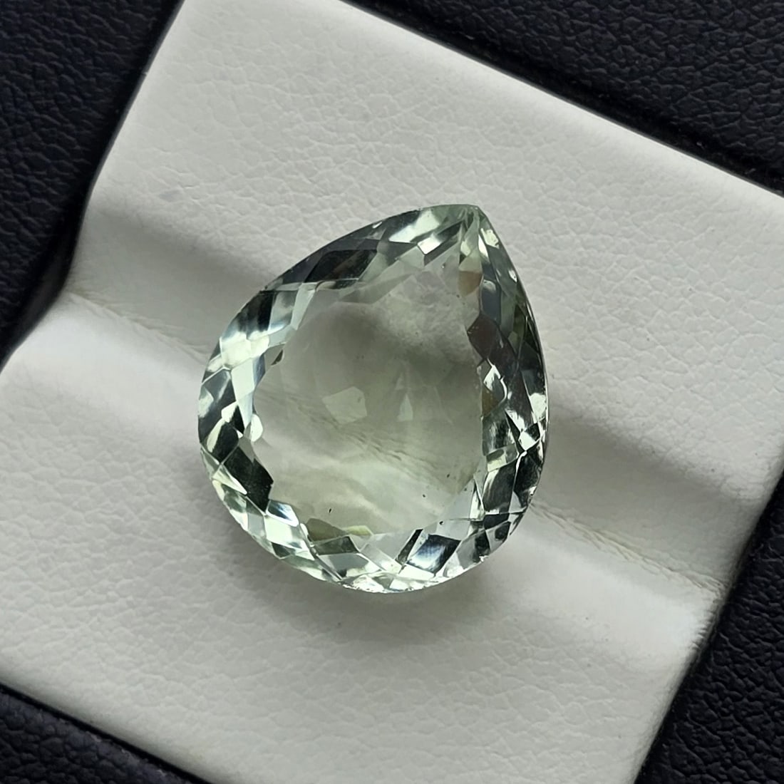 11.50 Ct Natural Green Amethyst (1 of 2)