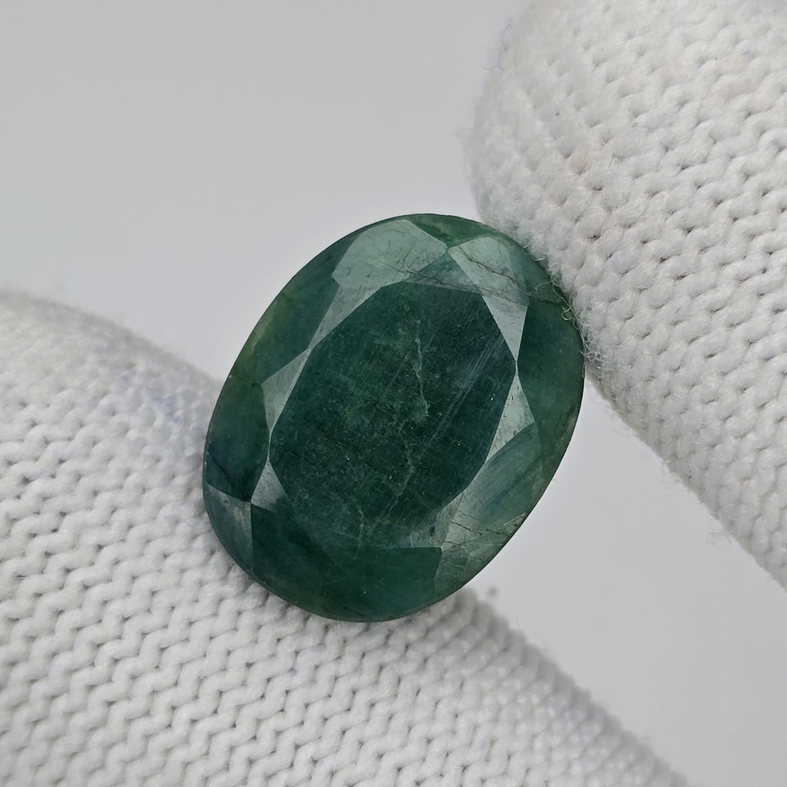 14.75 ct Natural Coated Emerald: Gemstones: Natural Emerald /Carat Weights: 14.75 ct /Size or Dimensions: 17.80 X 14 X 7.60 mm Approx /Treatment : Coated