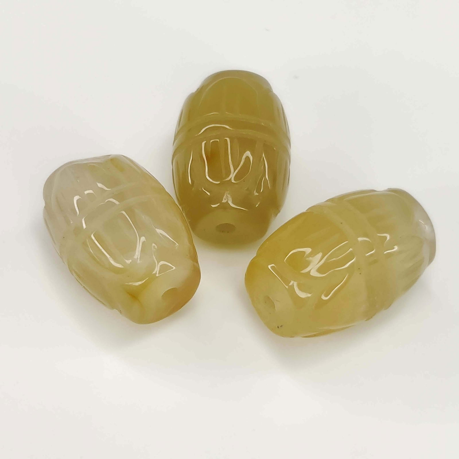 33.30 ct Natural Australian Banded Agate Drum Beads: Gemstones: Agate /Carat Weights: 33.30 ct /Size/Dimensions: 14 X 10 mm