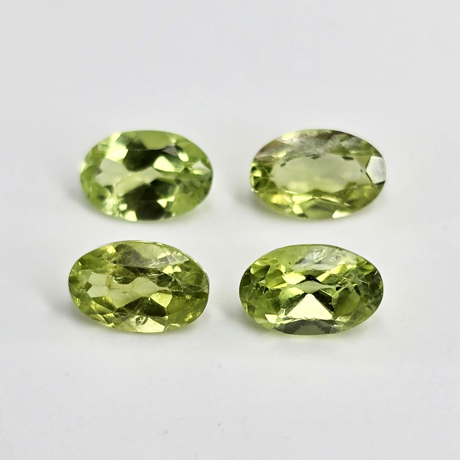 2.00 ct "AAA Grade" Natural Peridot Oval Set (1 of 3)