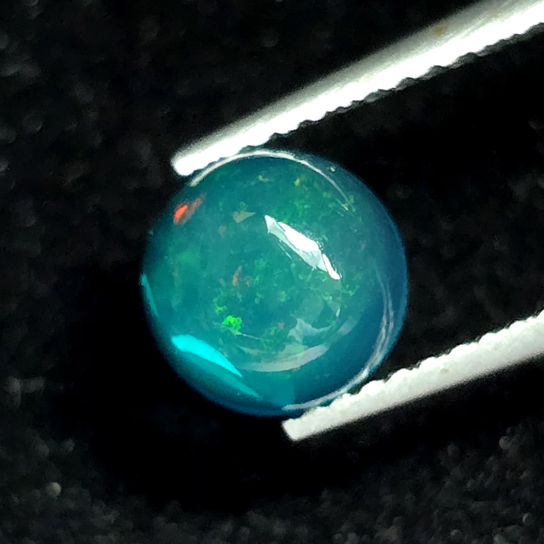 1.40 Ct Natural Green Fire Opal: Gemstones: Natural Green Fire Opal /Carat Weights: 1.40 ct /Size or Dimensions: 7 X 7 X 5 mm /Treatment: Coated