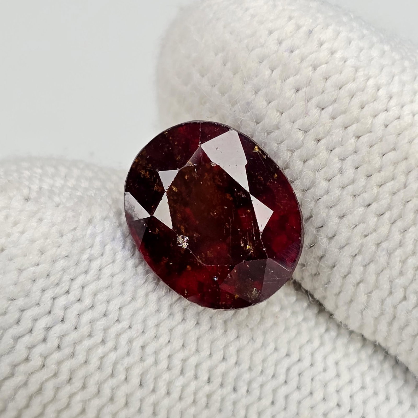 7.40 Ct Natural Hessonite Garnet: Gemstones: Natural Hessonite Garnet /Carat Weights: 7.40 ct /Size or Dimensions: 12.50 X 10.30 X 7 mm /Treatment: None