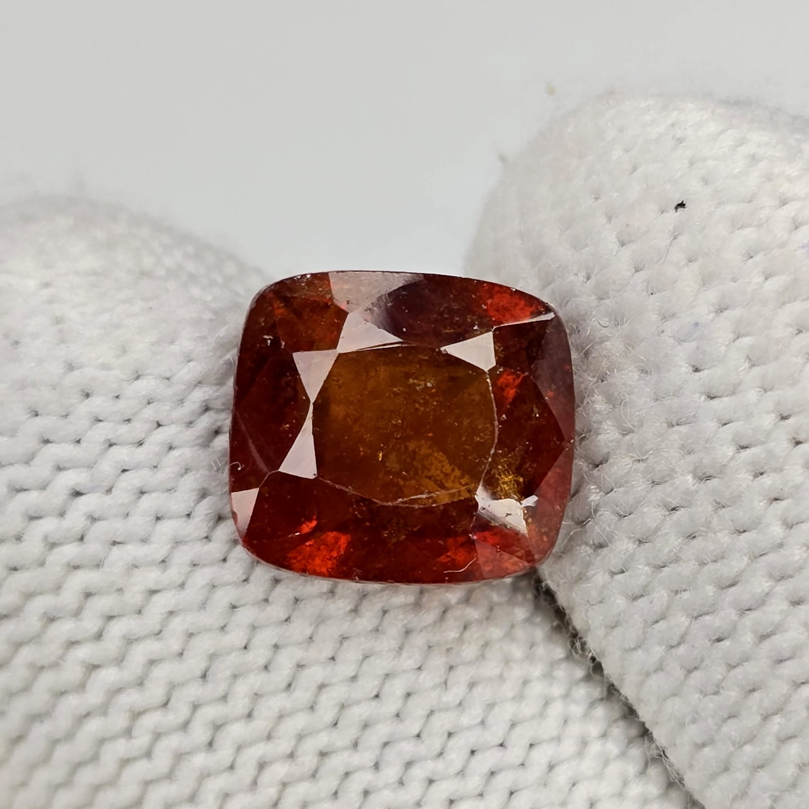 7.37 Ct Natural Hessonite Garnet: Gemstones: Natural Hessonite Garnet /Carat Weights: 7.37 ct /Size or Dimensions: 11 X 10 X 6.60 mm /Treatment: None