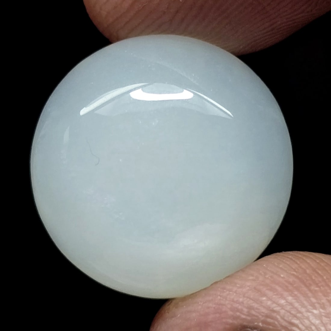 15 ct Natural White Moonstone (1 of 3)