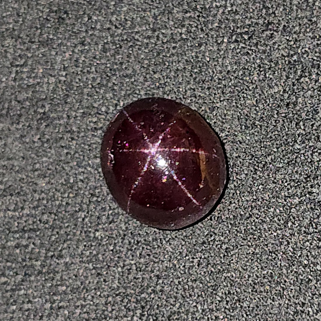 4.80 Ct Unheated Natural Star Garnet: Gemstones: Natural Star Garnet /Carat Weights: 4.80 ct /Size or Dimensions: 9.30 X 8.20 X 5.60 mm /Treatment: None