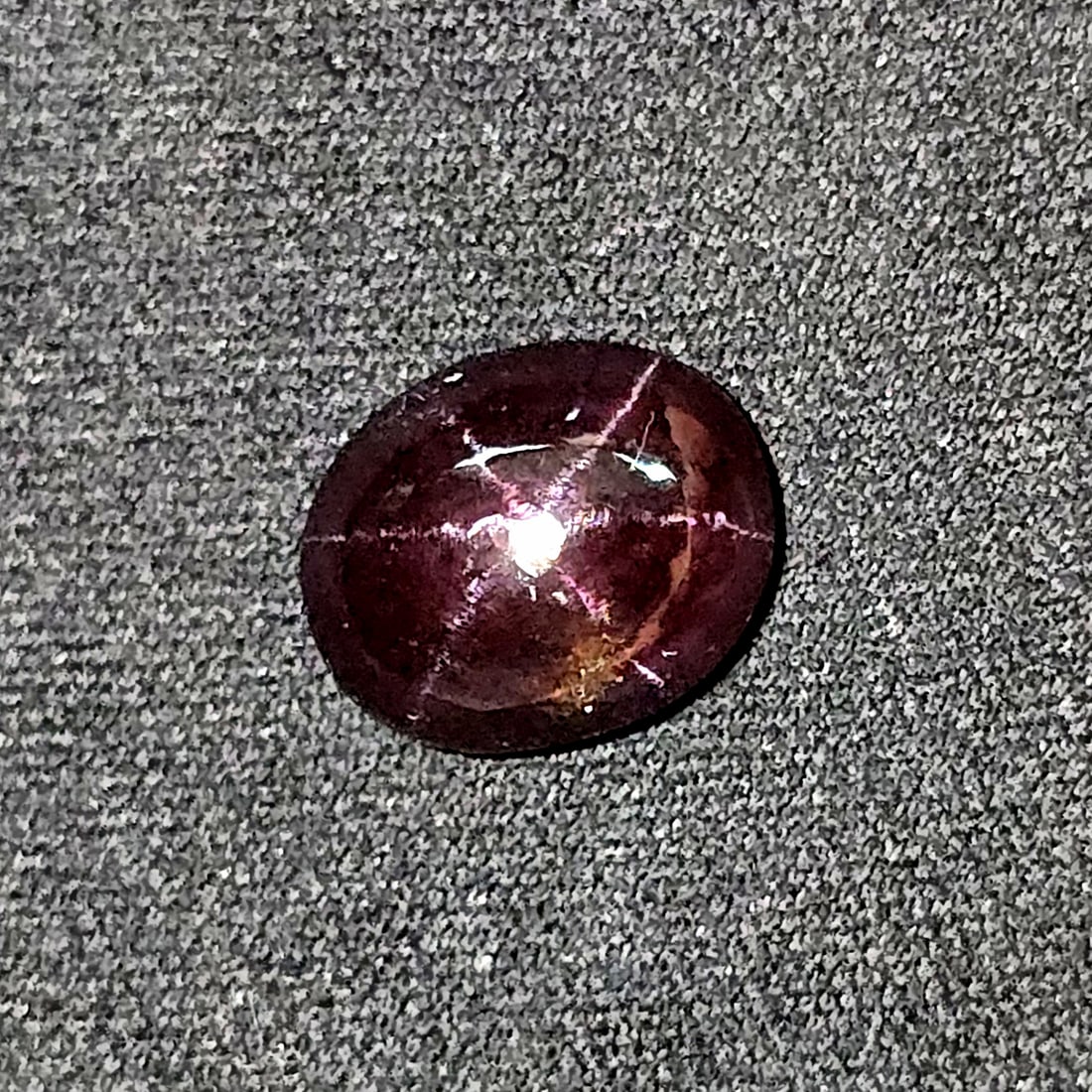 8.81 Ct Unheated Natural Star Garnet: Gemstones: Natural Star GarnetCarat Weights: 8.81 ct Size or Dimensions: 12 X 10 X 6 mmTreatment: None