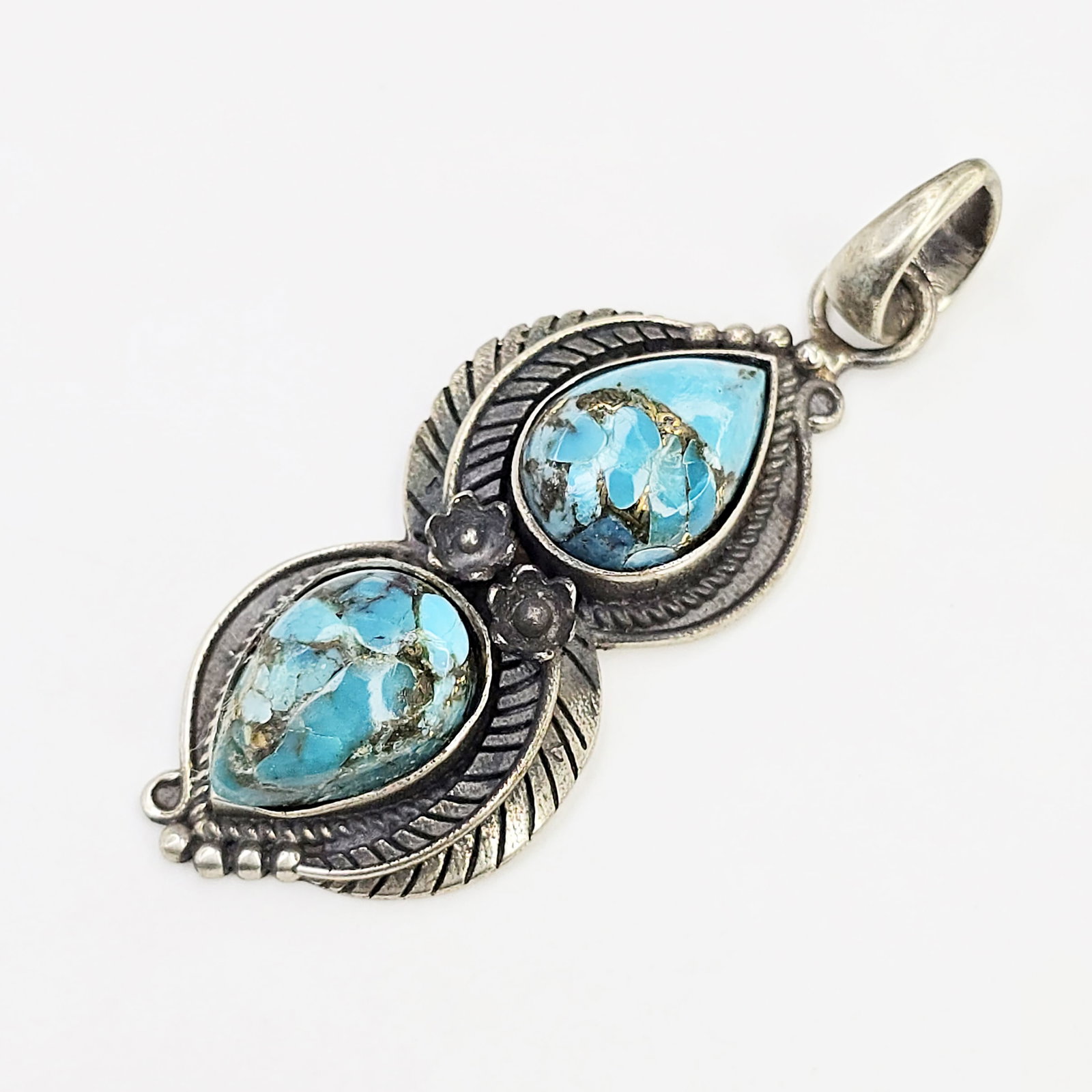 43 ct Sterling Silver Composite Turquoise Pendant (1 of 2)