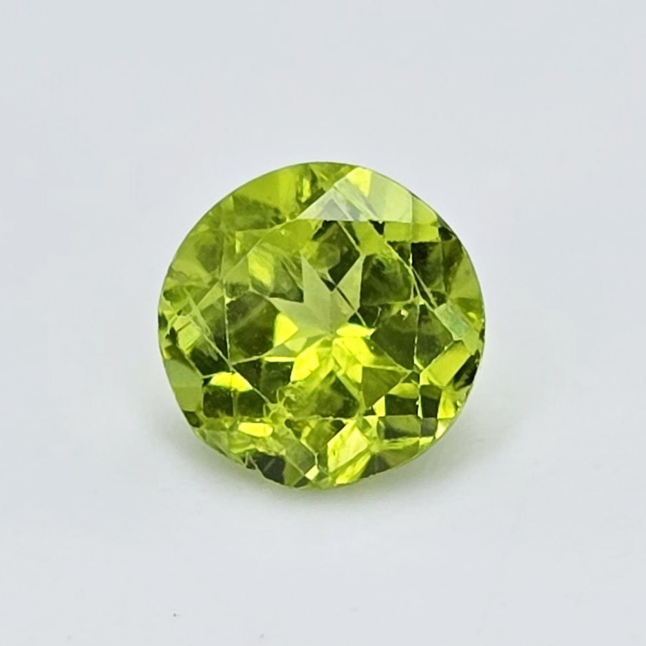 1.57 ct "AAA Grade" Natural Peridot Round (1 of 2)
