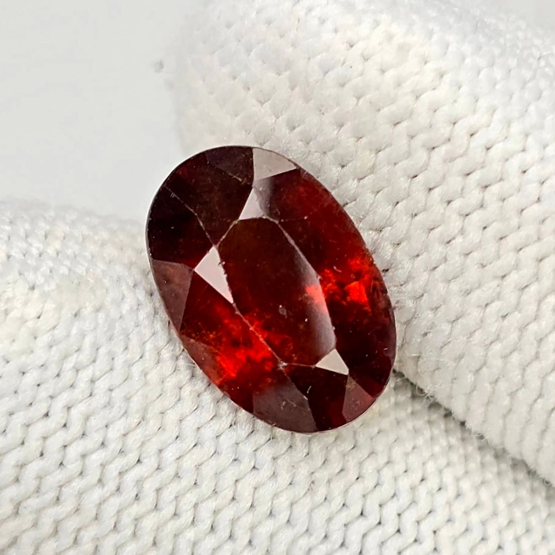 7.23 Ct Natural Hessonite Garnet: Gemstones: Natural Hessonite Garnet /Carat Weights: 7.23 ct /Size or Dimensions: 14 X 9.70 X 6.80 mm /Treatment: None