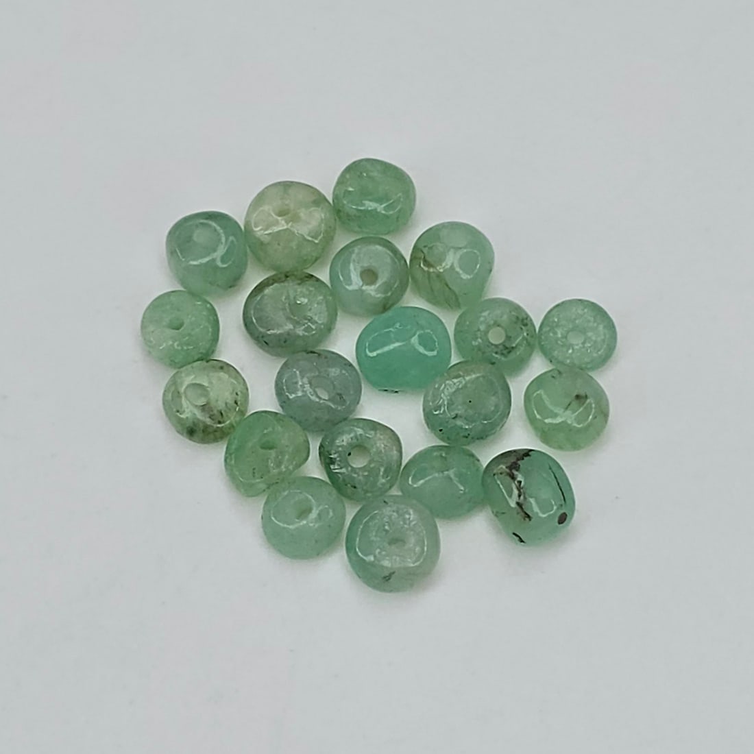 3.68 ct Natural Emerald Loose Beads: Gemstones: Natural Emerald /Carat Weights: 3.68 ct /Size or Dimensions: 3 to 4 mm Approx /Treatment : No