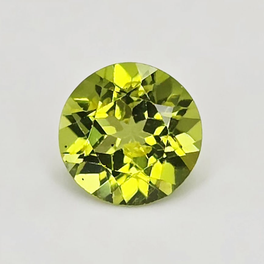 1.37 ct "AAA Grade" Natural Peridot Round (1 of 3)