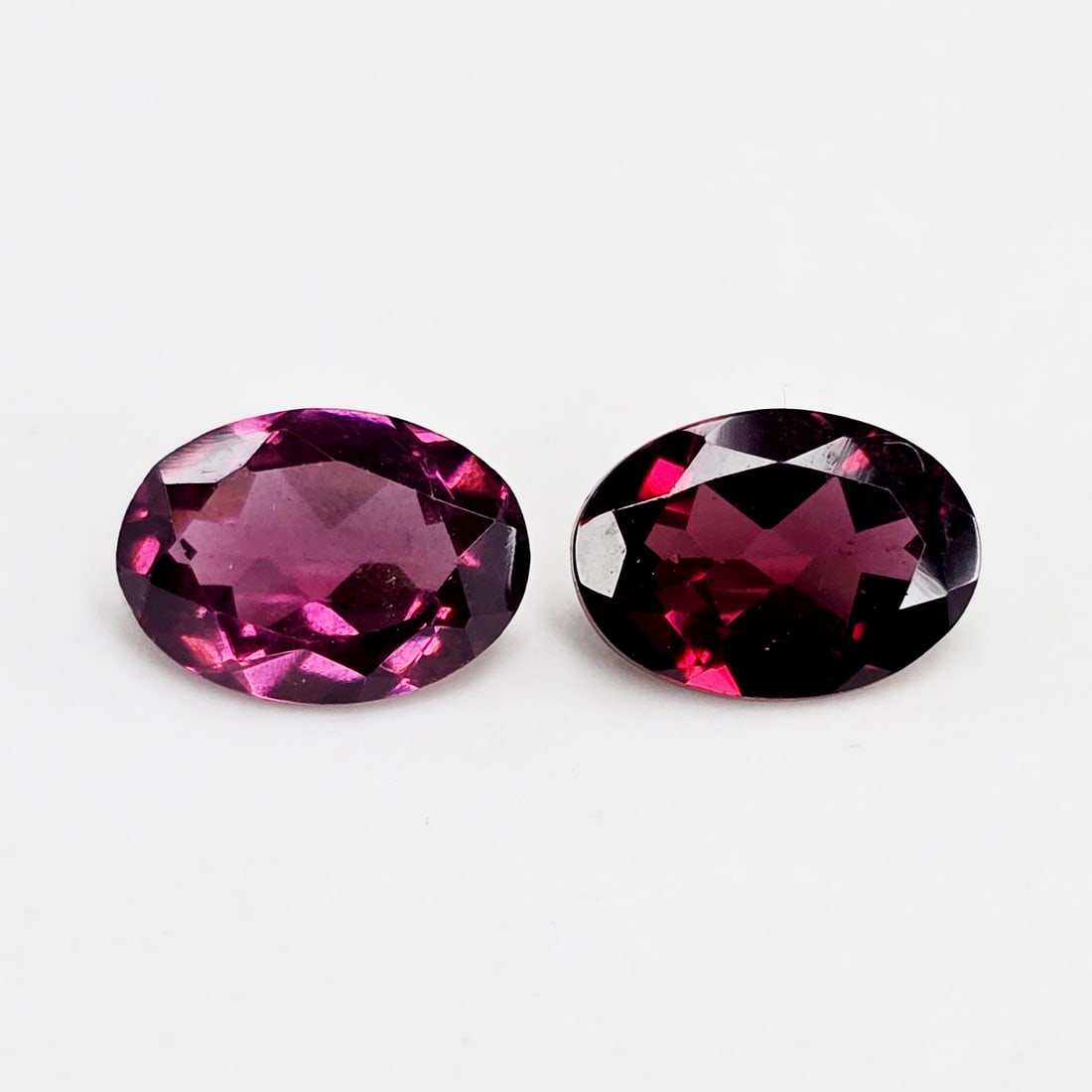 1.71 Ct Natural Rose Garnet Oval Pair: Gemstones: Rose Garnet /Carat Weights: 1.71 ct /Size or Dimensions: 7 X 5 mm /