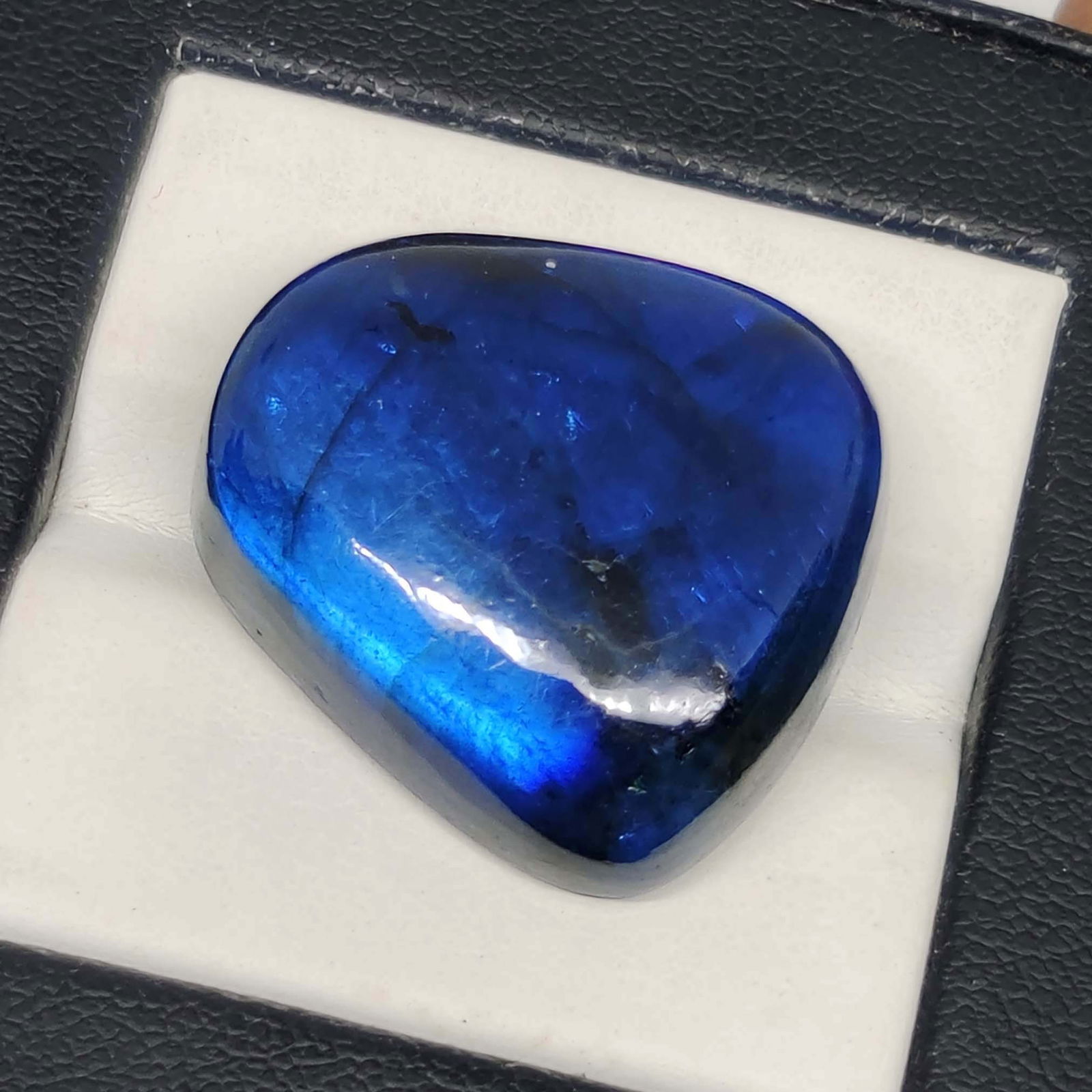 39.45 Ct "Stunning" Blue Fire Labradorite (1 of 1)