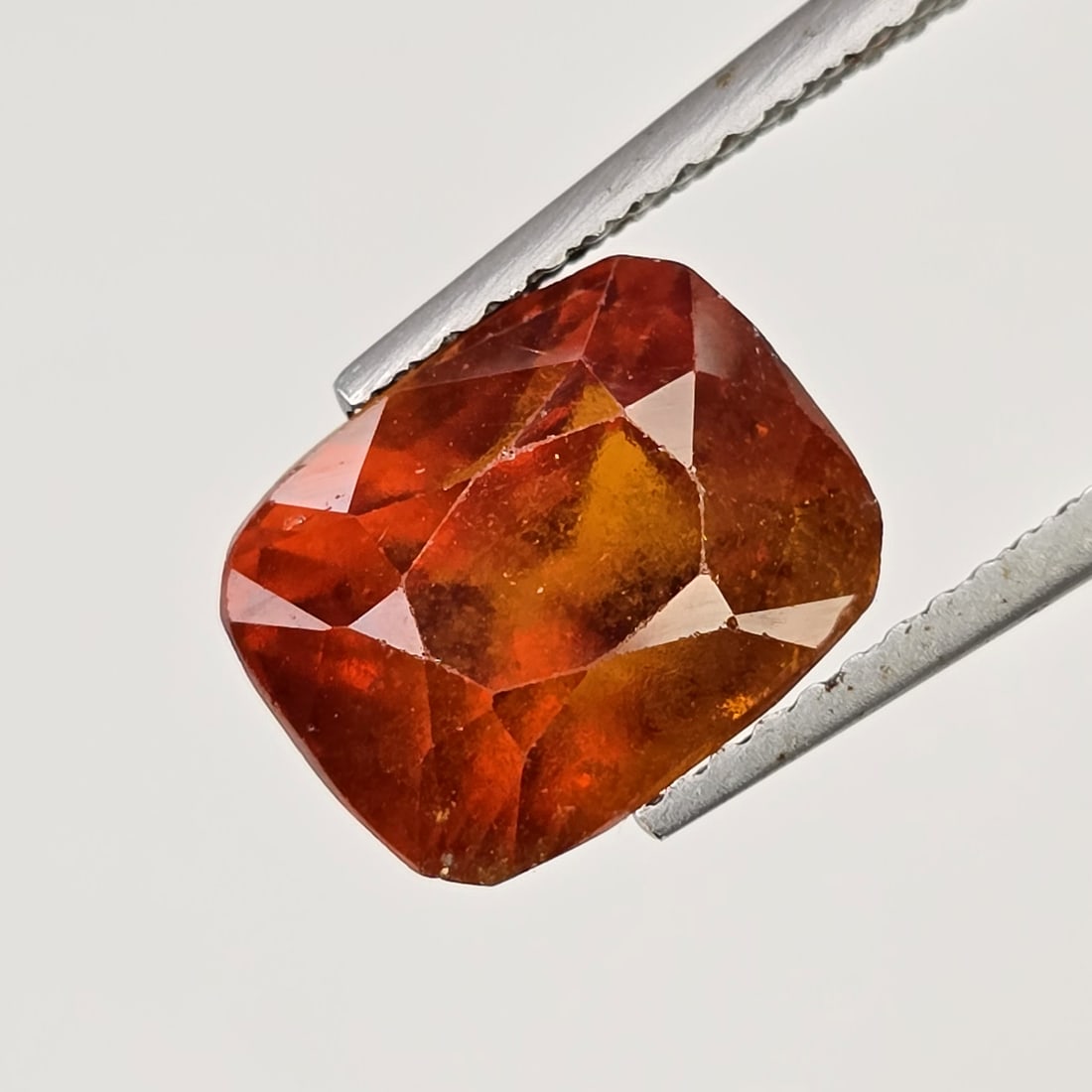 5.38 Ct Natural Hessonite Garnet: Gemstones: Natural Hessonite Garnet /Carat Weights: 5.38 ct /Size or Dimensions: 10 X 8 X 7.70 mm /Treatment: None