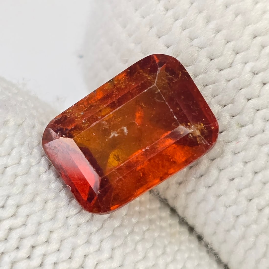 4.86 Ct Natural Fanta Orange Hessonite Garnet: Gemstones: Natural Hessonite Garnet /Carat Weights: 4.86 ct /Size or Dimensions: 11.30 X 8 X 5.30 mm /Treatment: None