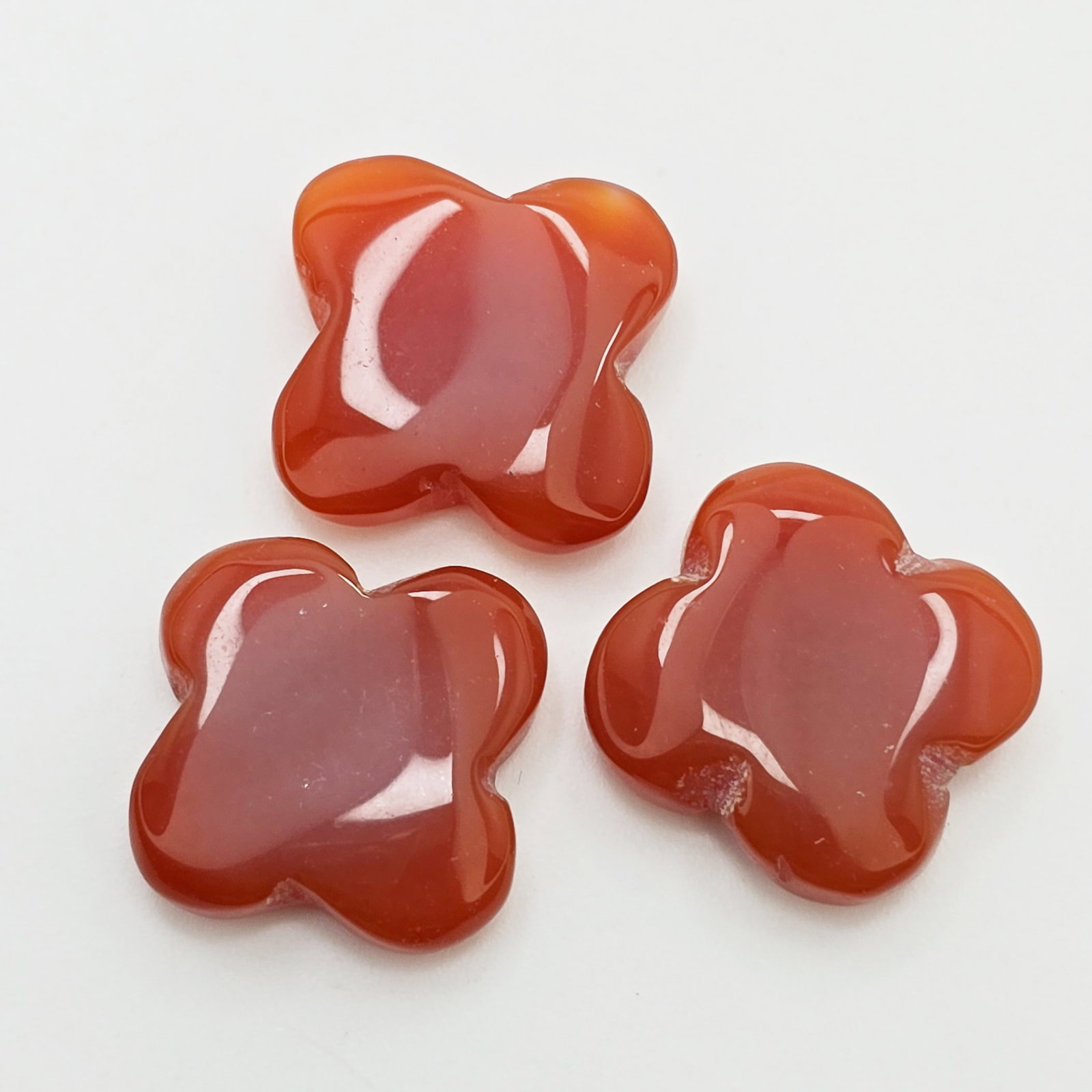 28.58 ct Natural Carnelian Star: Gemstones: Natual Carnelian /Carat Weights:28.58 ct /Size or Dimensions: 15 X 15 mmTreatment: No
