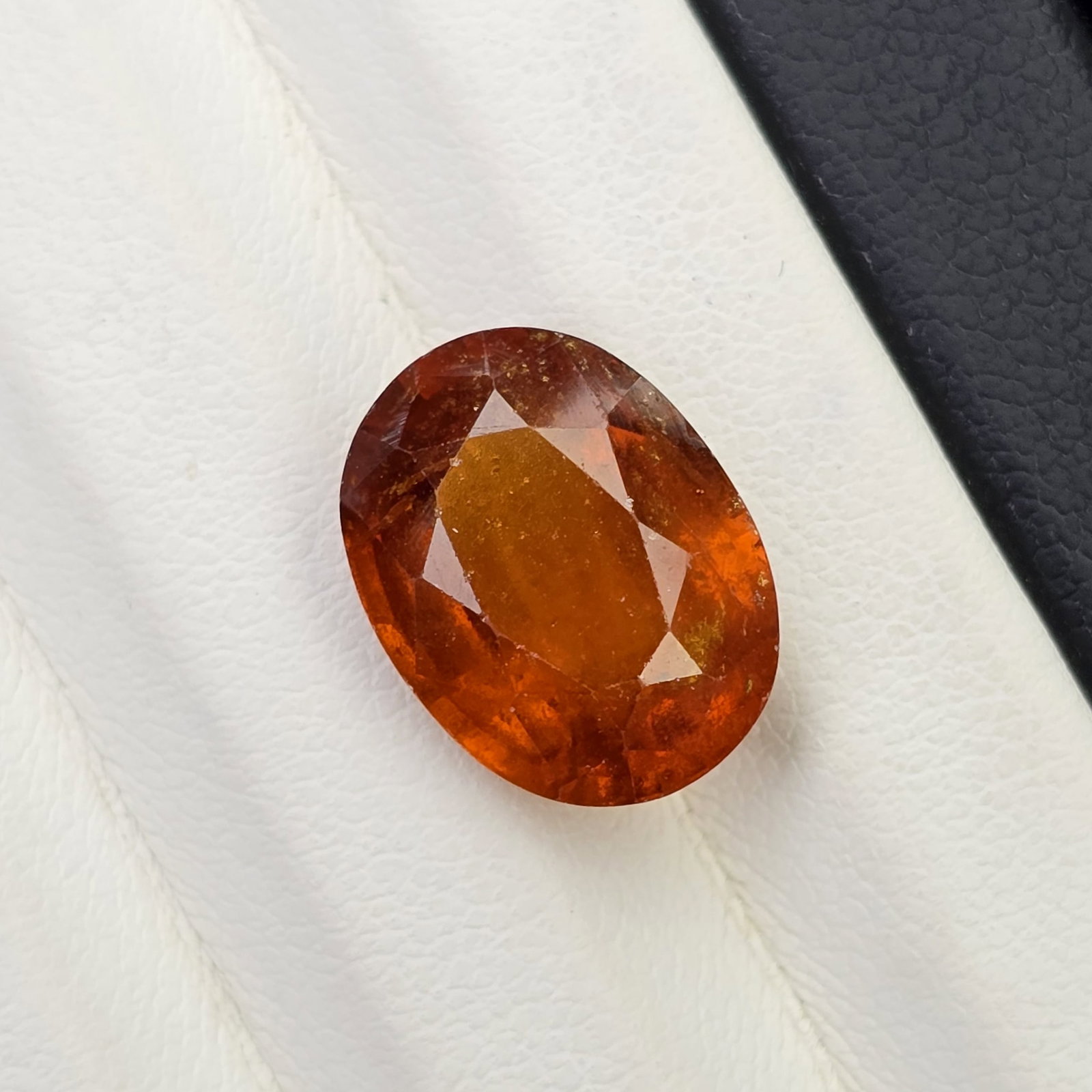 7.60 Ct Natural Hessonite Garnet: Gemstones: Natural Hessonite Garnet /Carat Weights: 7.60 ct /Size or Dimensions: 13.20 X 10 X 6.80 mm /Treatment: None