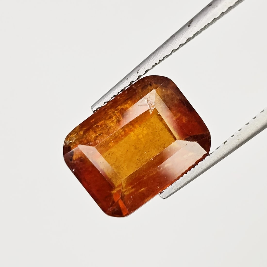 6.25 Ct Natural Hessonite Garnet: Gemstones: Natural Hessonite Garnet /Carat Weights: 6.25 ct /Size or Dimensions: 12.20 X 9.40 X 5.50 mm /Treatment: None