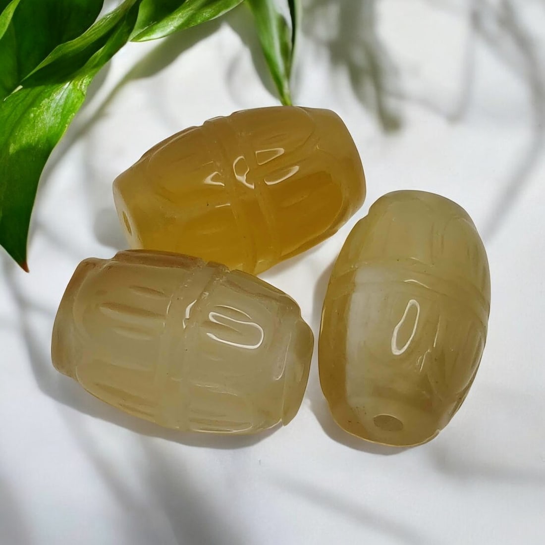 33.95 ct Natural Australian Banded Agate Drum Beads: Gemstones: Agate /Carat Weights: 33.95 ct /Size/Dimensions: 14.60 X 10 mm