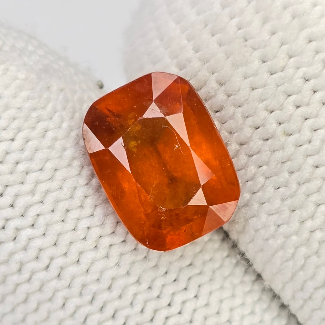 6.40 Ct Natural Fanta Orange Hessonite Garnet: Gemstones: Natural Hessonite Garnet /Carat Weights: 6.40 ct /Size or Dimensions: 11.60 X 8.90 X 6.90 mm /Treatment: None