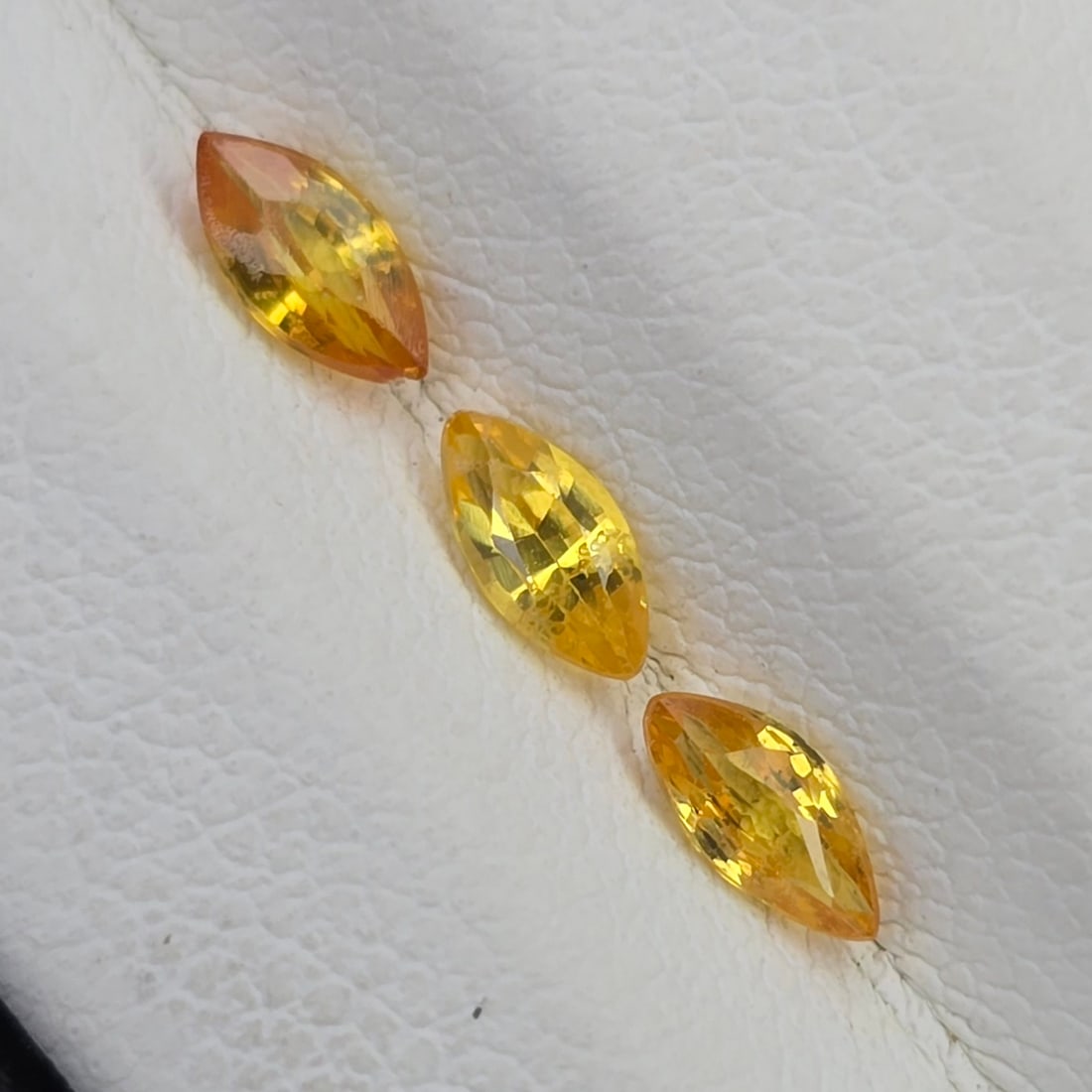 0.59 Ct "Top Quality" Natural Yellow Sapphire Lot: Gemstones: Natural Sapphire /Carat Weights: 0.59 ct /Size or Dimensions: 5 X 2.50 mm /Treatment: Treated