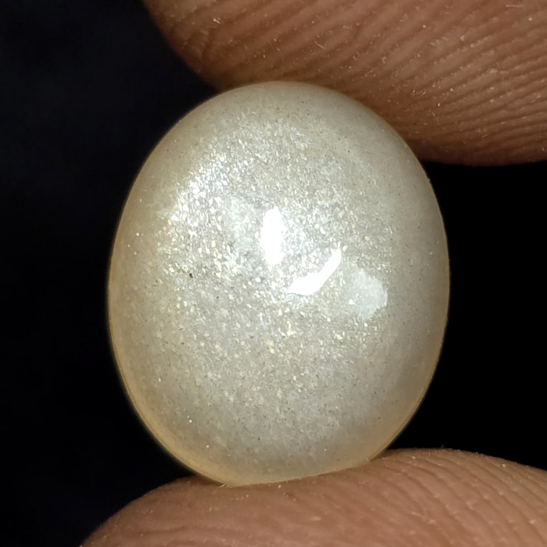 3.52 ct Natural Peach Moonstone: Gemstones: Natural Moonstone /Carat Weights: 3.52 ct /Size or Dimensions: 11.20 X 9.30 X 4.60 mm Approx
