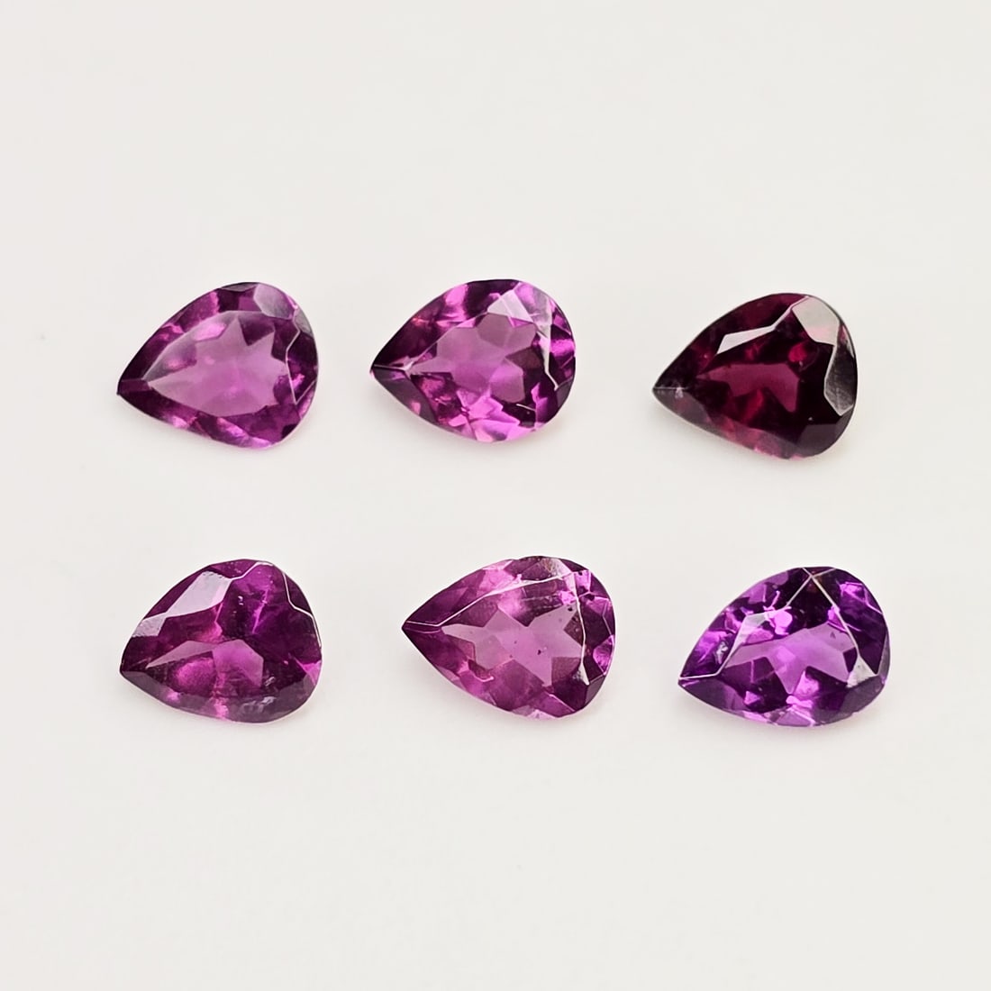 2.02 Ct Natural Rhodolite Garnet Pear Set: Gemstones: Rhodolite Garnet /Carat Weights: 2.02 ct /Size or Dimensions: 5 X 4 mm