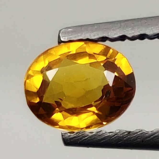 0.45 Ct Natural Yellow Sapphire: Gemstones: Natural SapphireCarat Weights: 0.45 ct Size/Dimensions: 4.9 X 4 mmTreatment: Treated