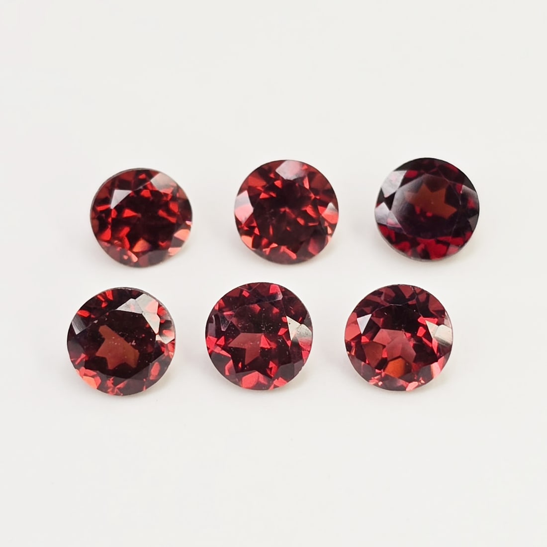 4.73 Ct Natural Red Garnet Round Set (1 of 2)
