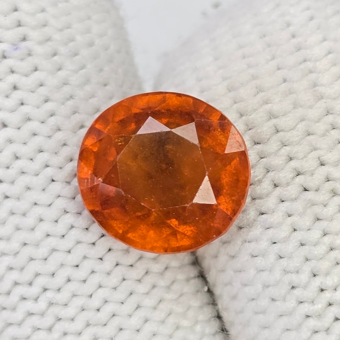 6.02 Ct Natural Fanta Orange Hessonite Garnet: Gemstones: Natural Hessonite Garnet /Carat Weights: 6.02 ct /Size or Dimensions: 10.80 X 10.10 X 6.60 mm /Treatment: None