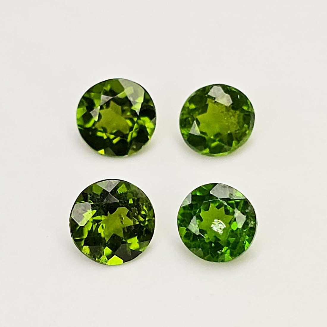 1.43 Ct Rare Natural Chrome Diopside Round Set (1 of 2)