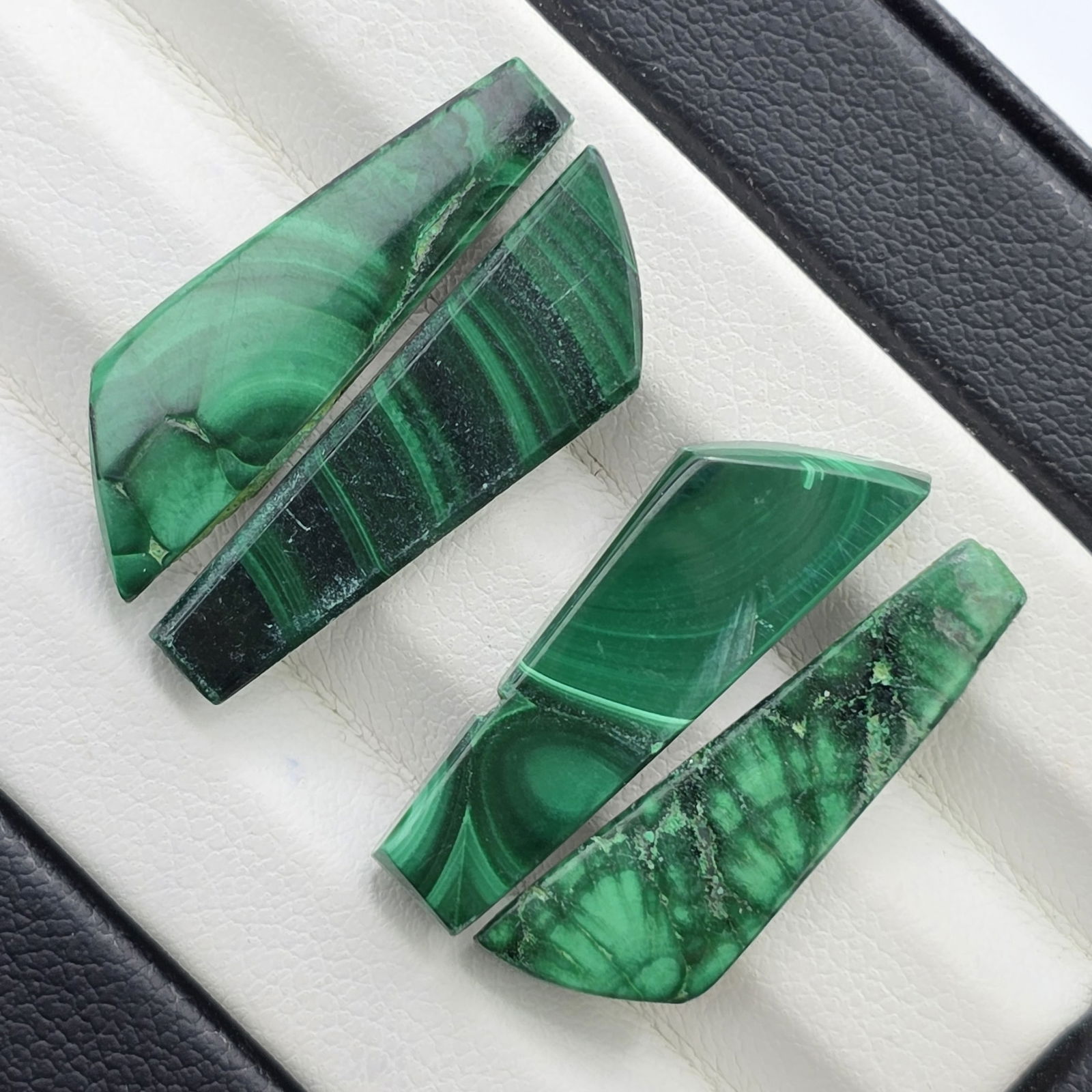 24.81 Ct Natural Malachite Set (1 of 3)