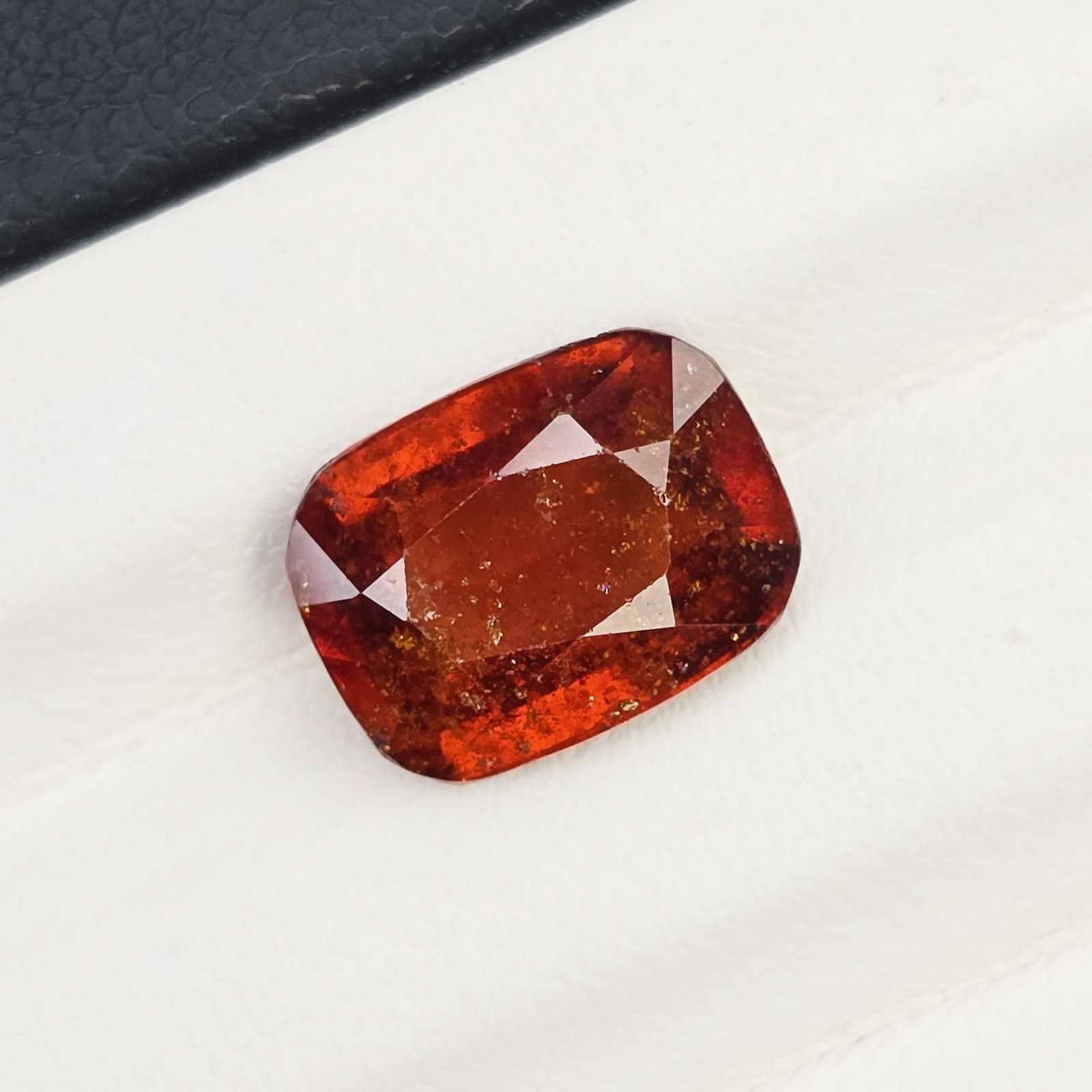 4.88 Ct Natural Hessonite Garnet: Gemstones: Natural Hessonite Garnet /Carat Weights: 6.88 ct /Size or Dimensions: 11 X 8.40 X 5.50 mm /Treatment: None