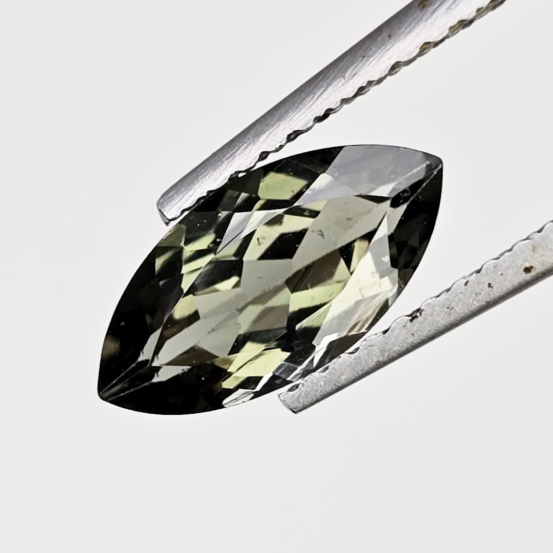 1.08 ct Natural Green Tourmaline: Gemstones: Natural Tourmaline /Carat Weights: 1.08 ct /Size or Dimensions: 10 X 5 X 3.40 mm