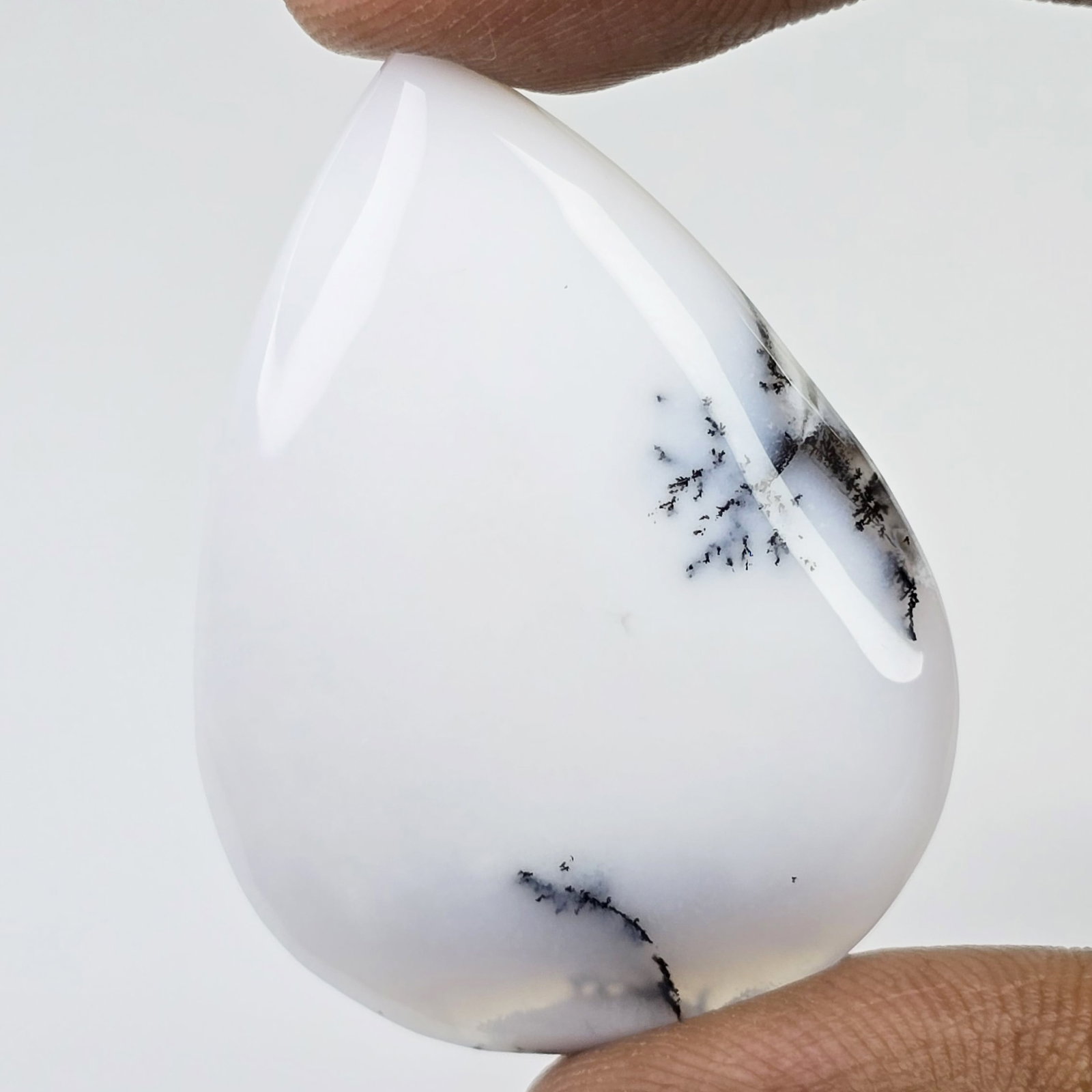 49.15 Ct Natural Dendrite Opal: Gemstones: Natural Dendrite Opal /Carat Weights: 49.15 ct /Size or Dimensions: 40 X 29 X 6 mm /Treatment: No