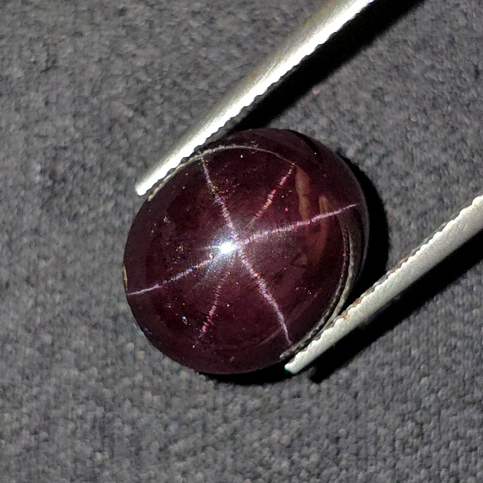 13.02 Ct Unheated Natural Star Garnet: Gemstones: Natural Star Garnet /Carat Weights: 13.02 ct /Size or Dimensions: 13 X 10.70 X 8 mm /Treatment: None