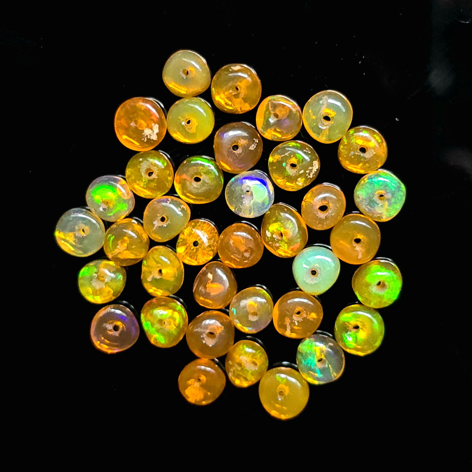 6.77 Ct Natural Orange Fire Opal Loose Beads: Gemstones: Natural Orange Fire Opal /Carat Weights: 6.77 ct /Size or Dimensions: 4 to 5 mm Approx /Treatment: Coated