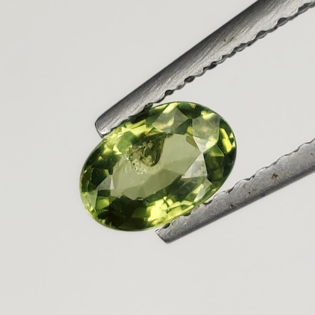 0.56 Ct "Top Quality" Natural Green Sapphire: Gemstones: Natural Sapphire /Carat Weights: 0.56 ct /Size or Dimensions: 5.77 X 3.92 X 2.73 mm /Treatment: Heated